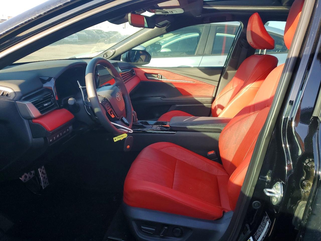 2025 TOYOTA CAMRY XSE photo 7