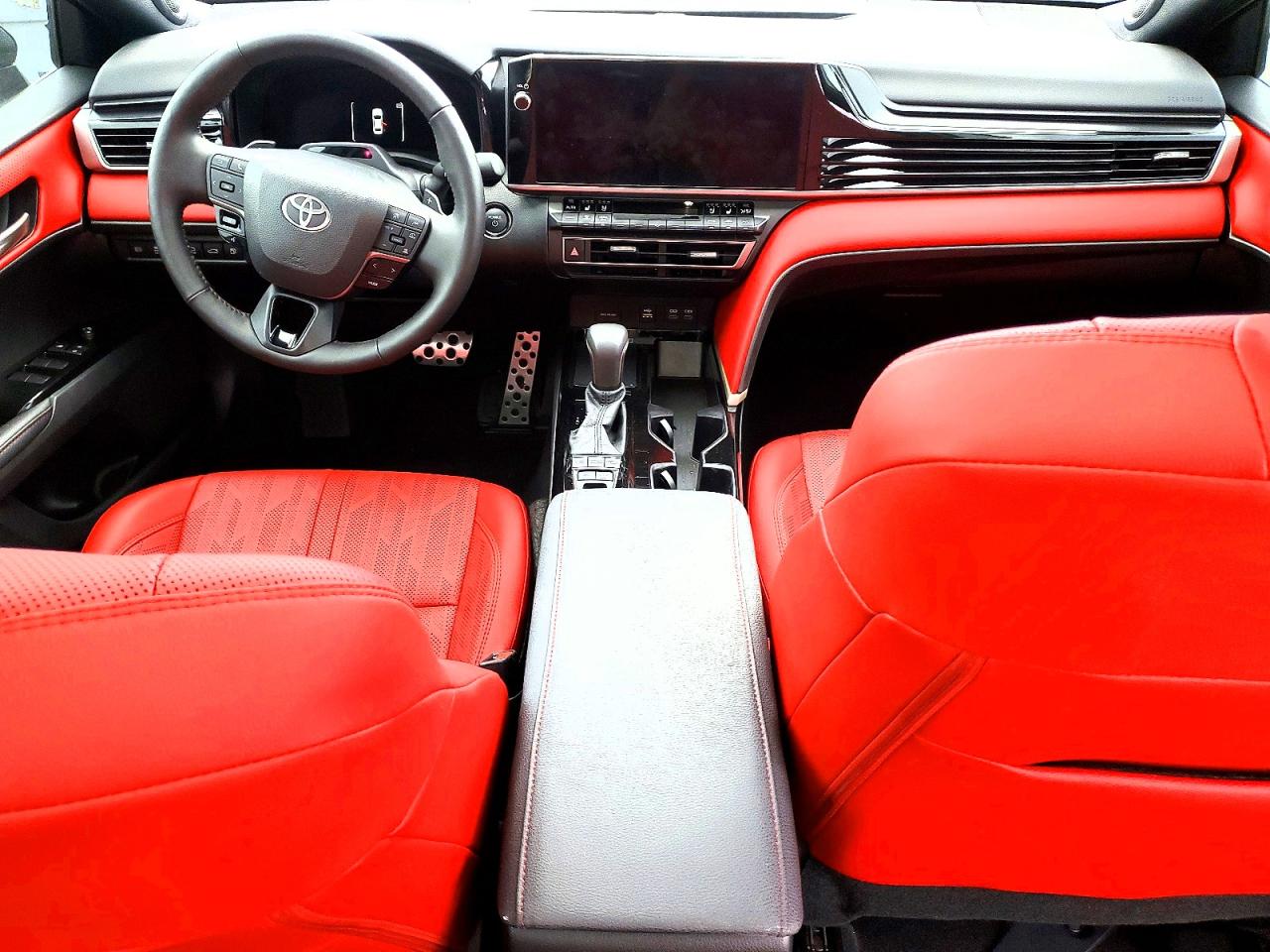 2025 TOYOTA CAMRY XSE photo 8