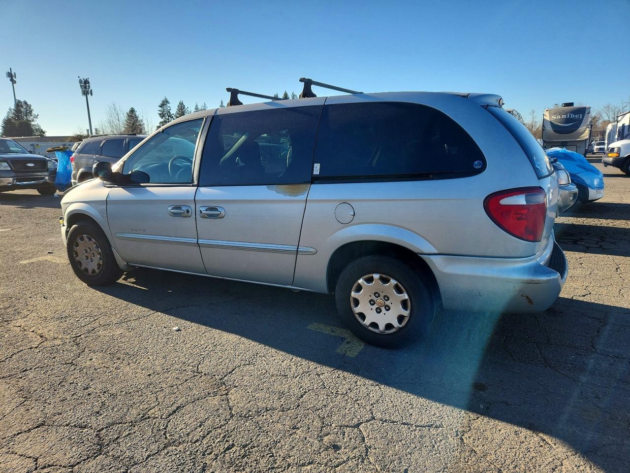 2001 CHRYSLER TOWN & COUNTRY photo 3