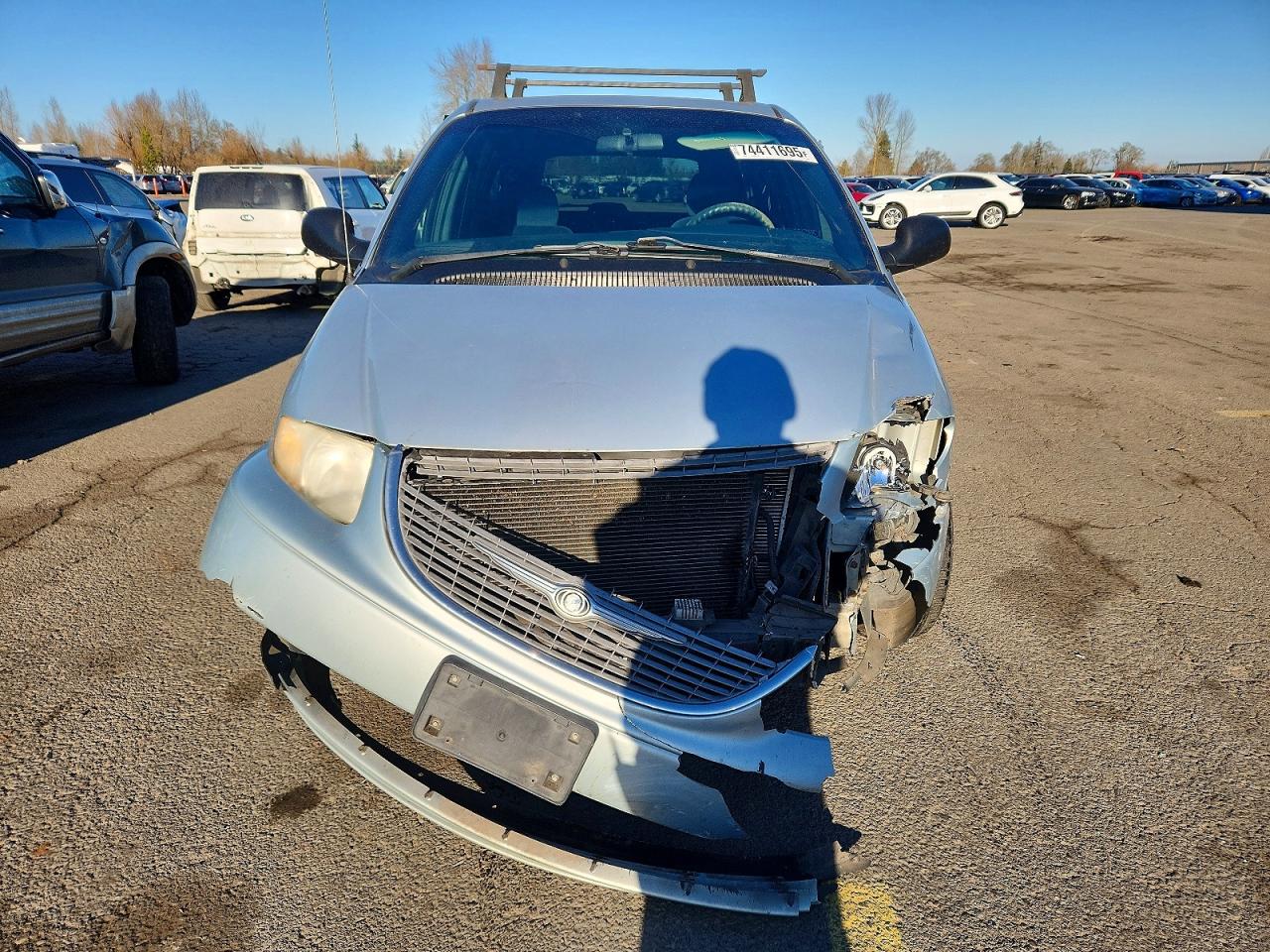 2001 CHRYSLER TOWN & COUNTRY photo 9