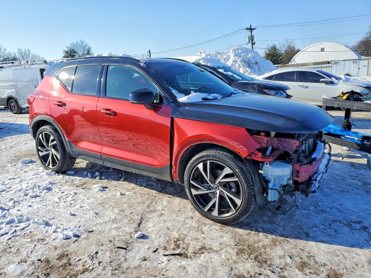 2022 VOLVO XC40 T5 R-DESIGN photo 4