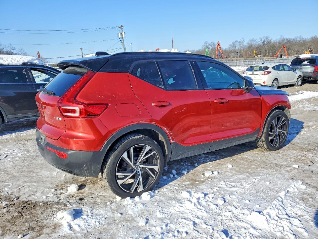 2022 VOLVO XC40 T5 R-DESIGN photo 3