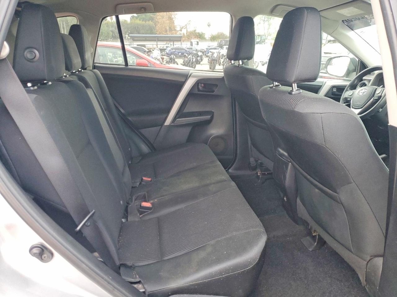 2016 TOYOTA RAV4 LE photo 21