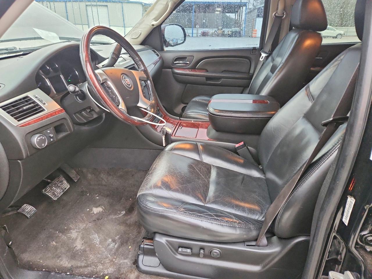 2007 CADILLAC ESCALADE LUXURY photo 13