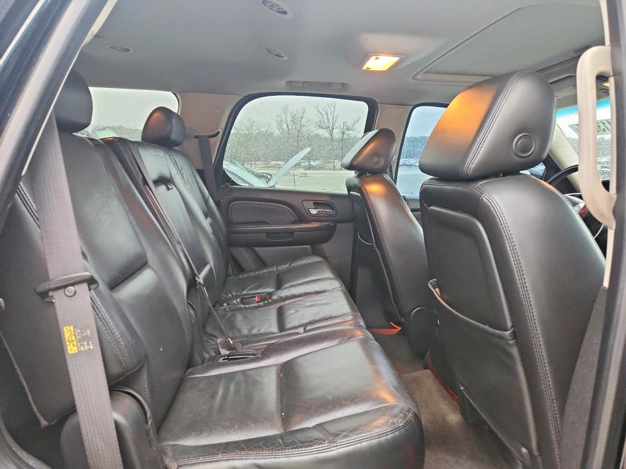 2007 CADILLAC ESCALADE LUXURY photo 21