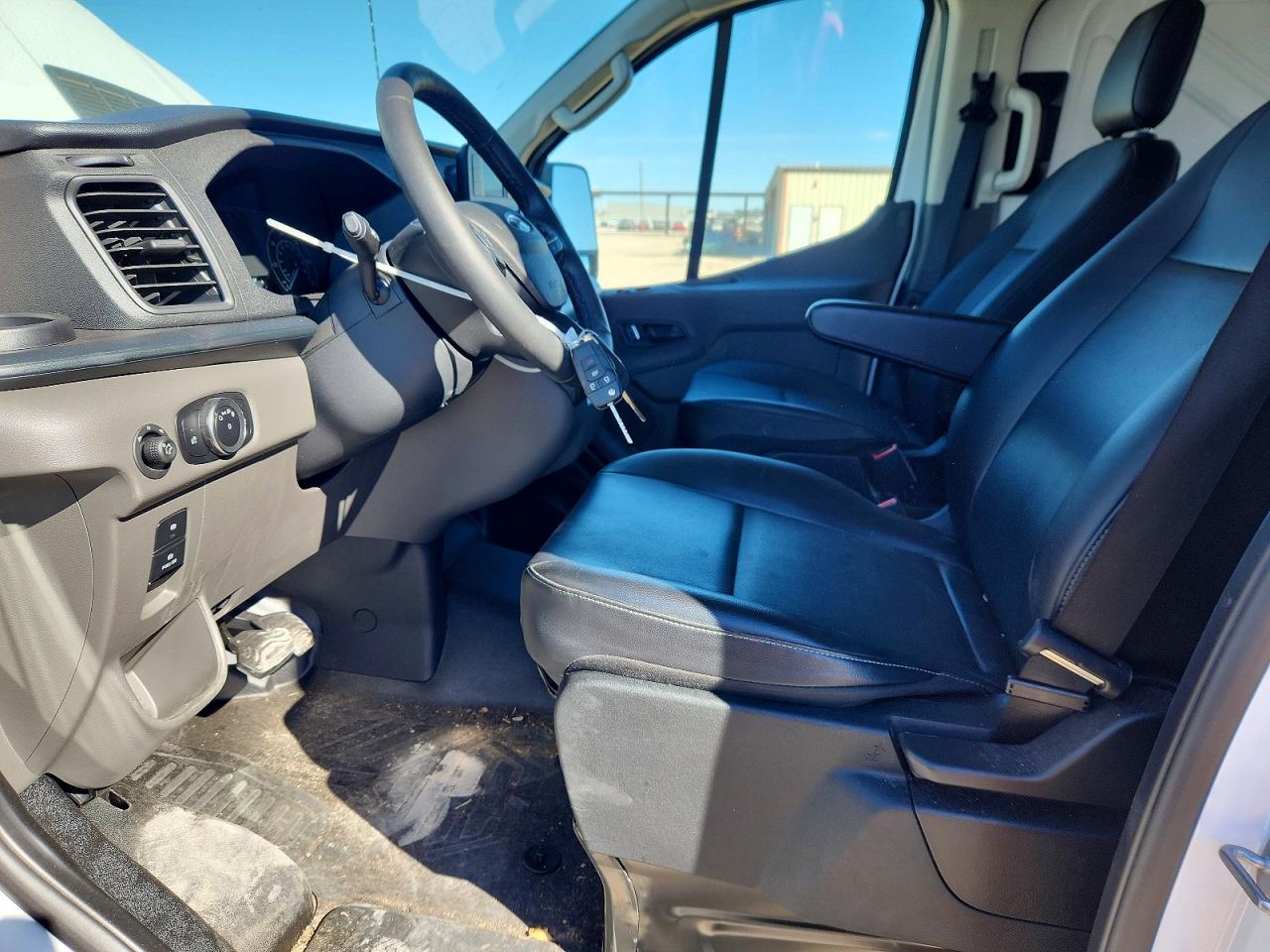 2025 FORD TRANSIT 250 DELIVERY VAN photo 13
