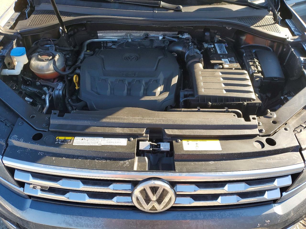 2021 VOLKSWAGEN TIGUAN SEL PREMIUM R-LINE photo 23