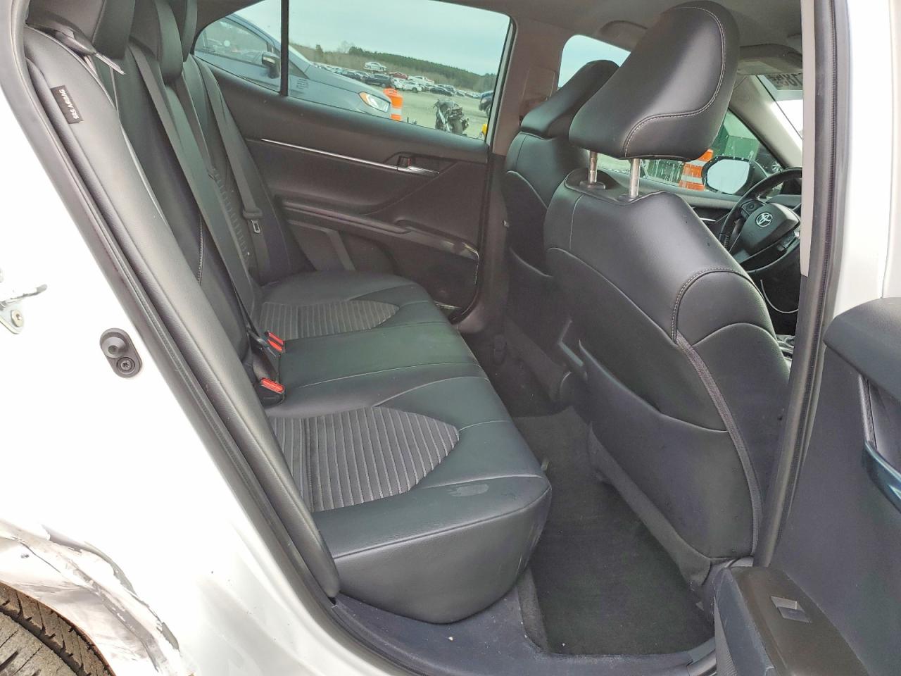 2022 TOYOTA CAMRY photo 19