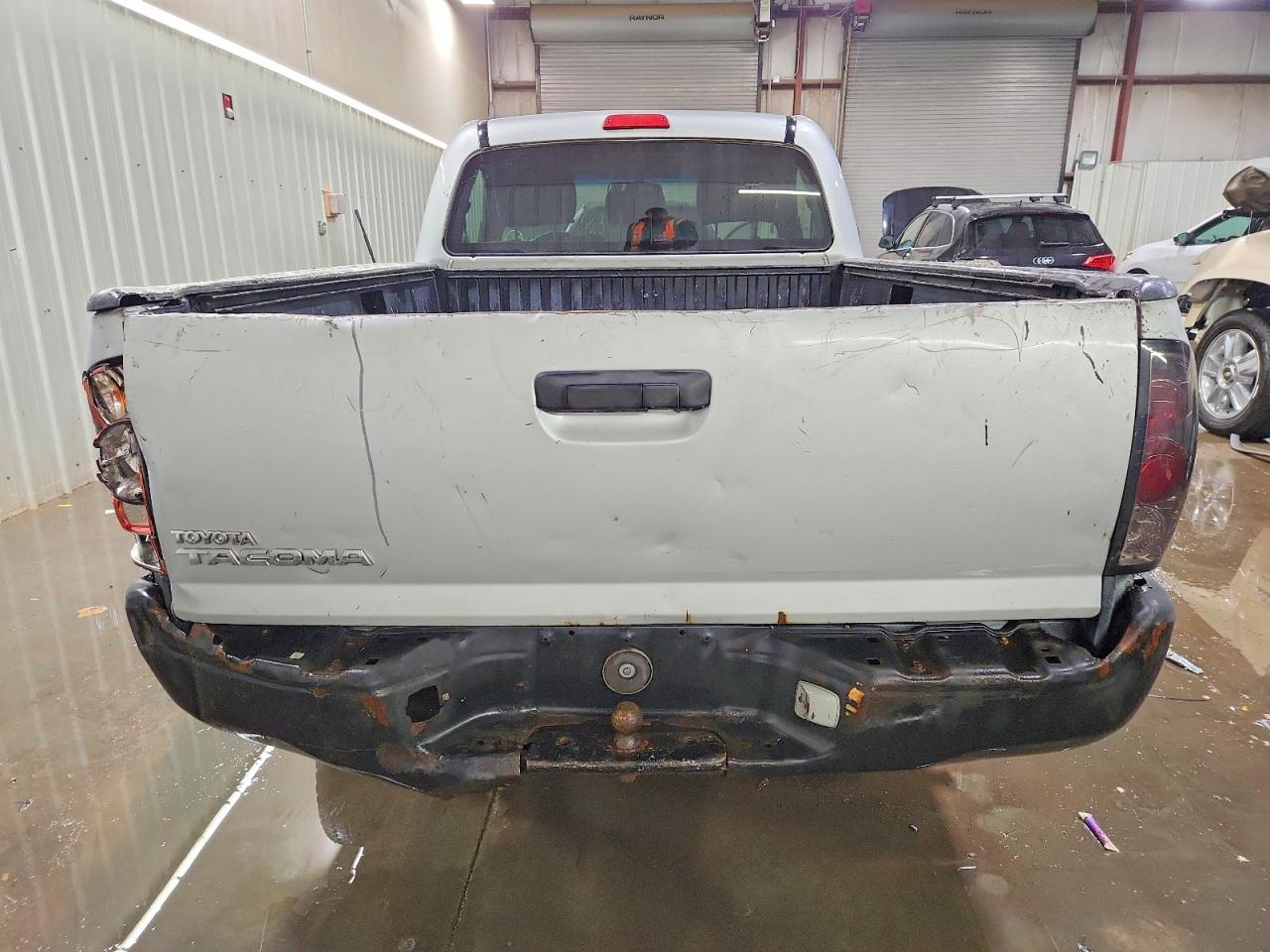 2009 TOYOTA TACOMA BASE photo 11