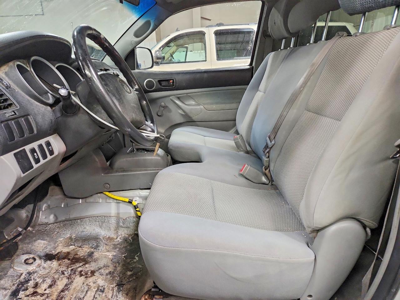 2009 TOYOTA TACOMA BASE photo 13