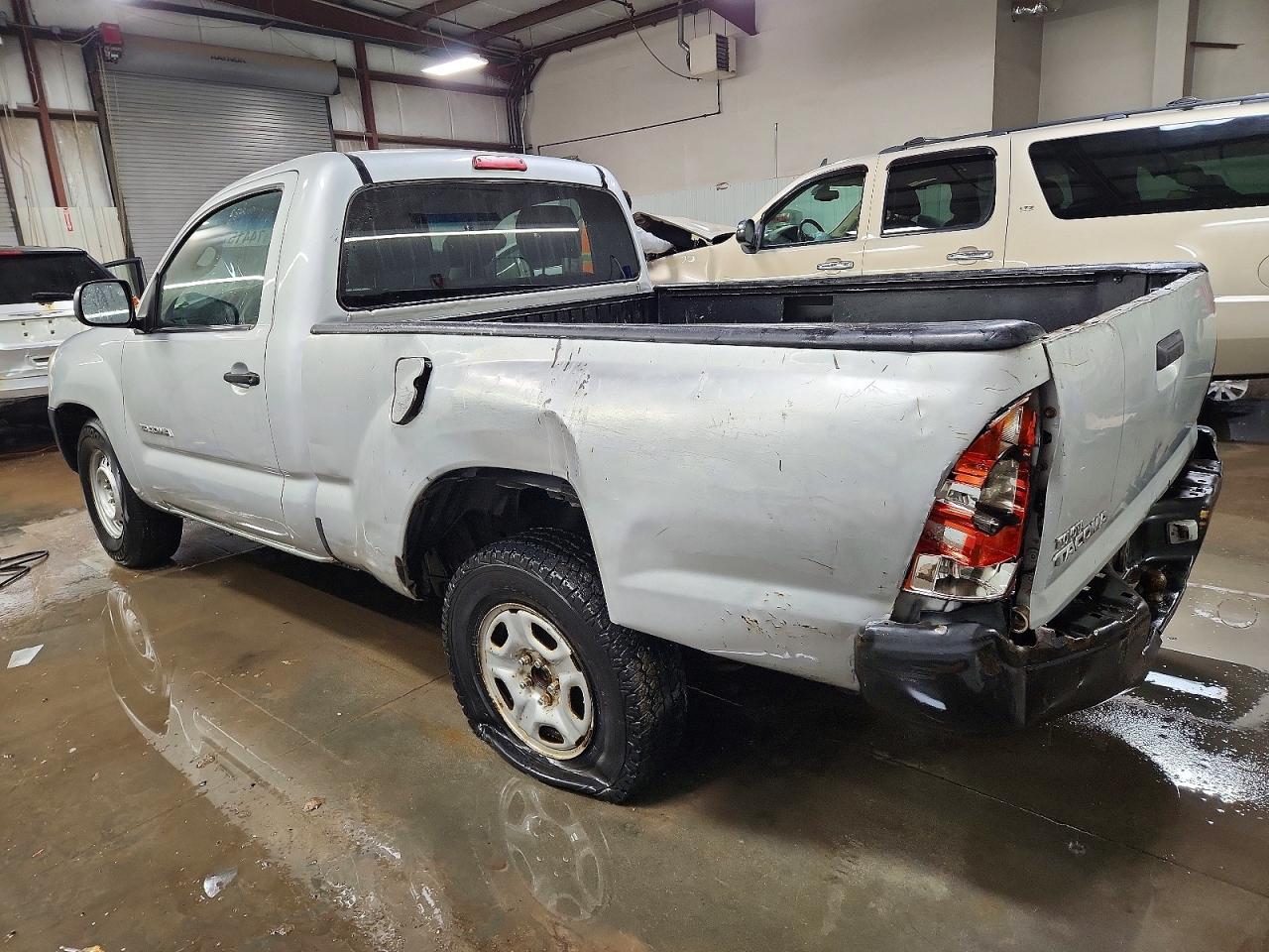 2009 TOYOTA TACOMA BASE photo 3