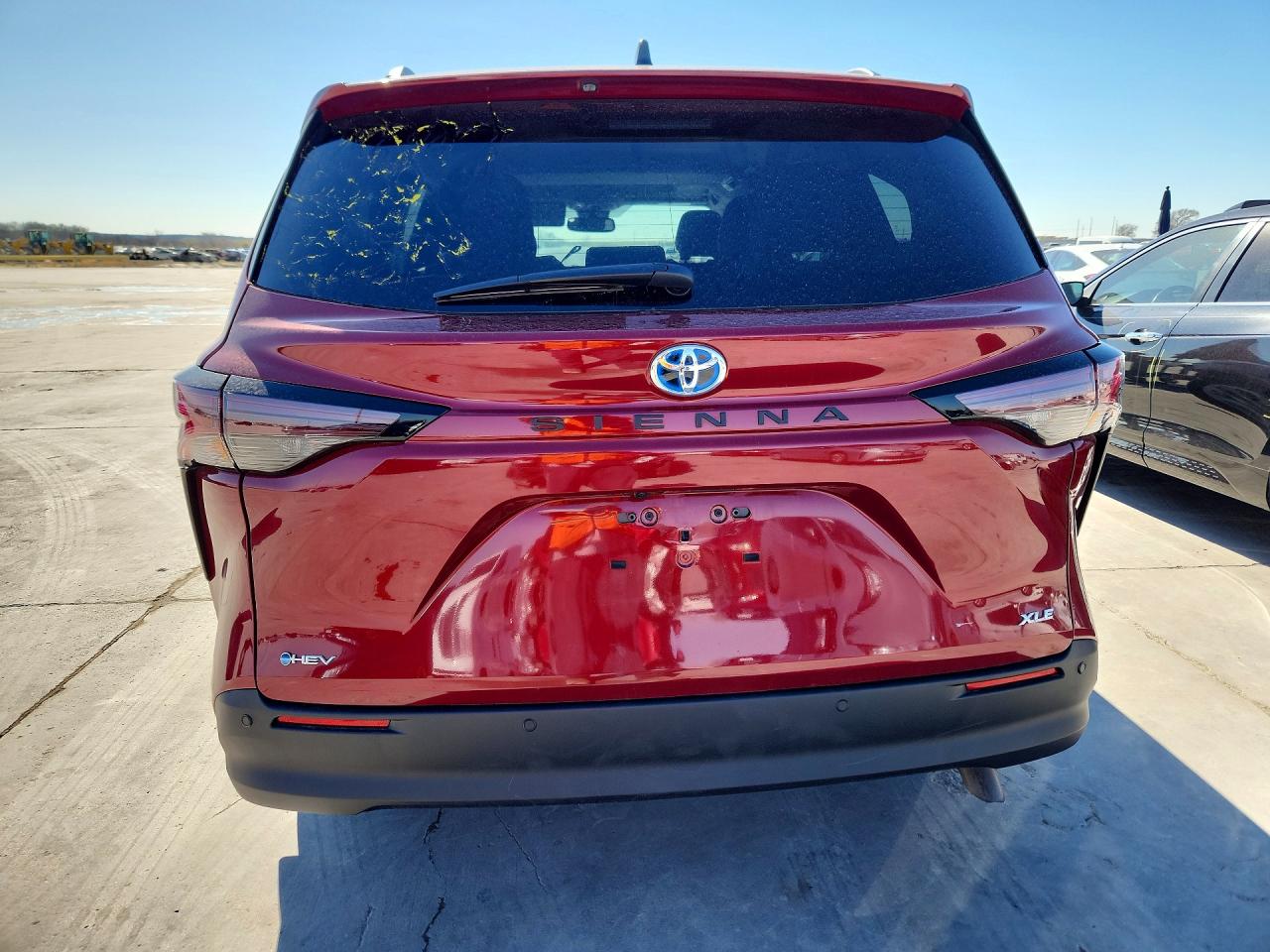 2025 TOYOTA SIENNA photo 6