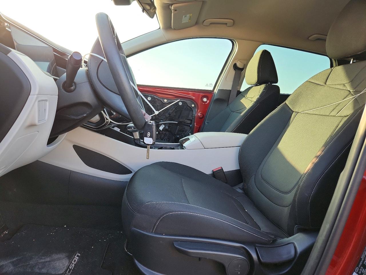 2024 HYUNDAI TUCSON SE photo 13