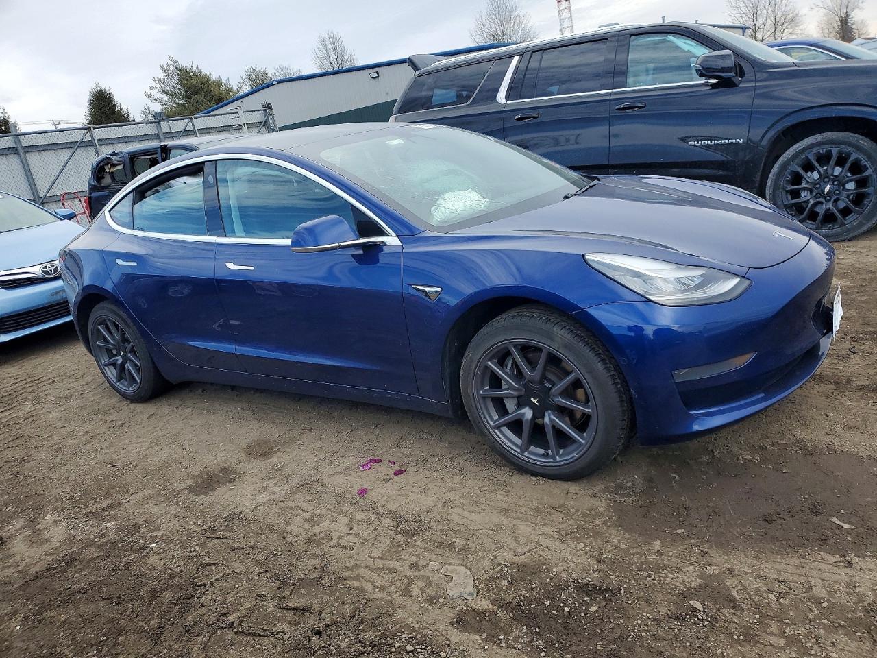 2020 TESLA MODEL 3 photo 4