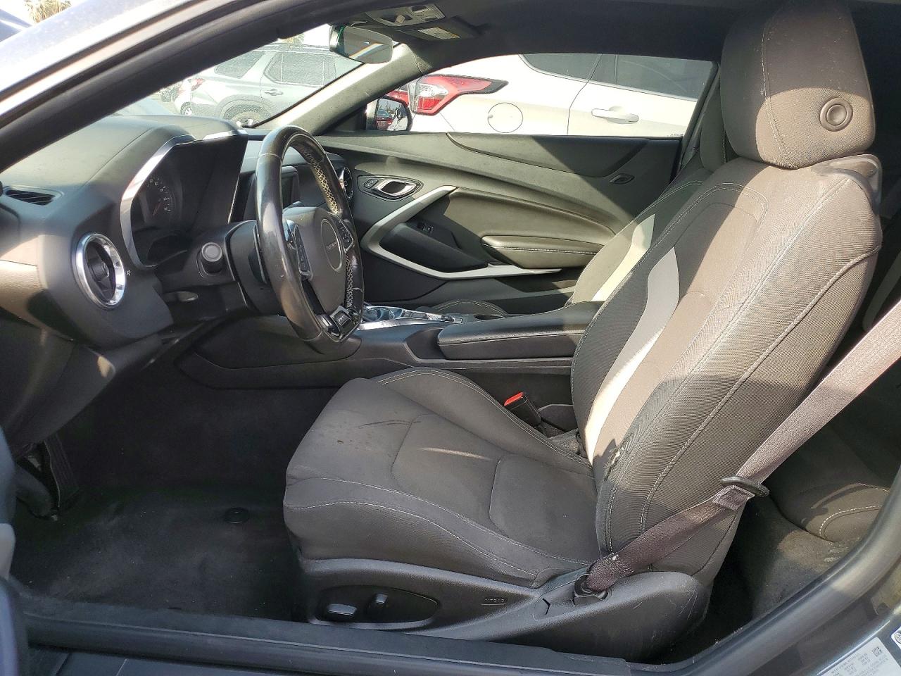 2017 CHEVROLET CAMARO LT photo 19
