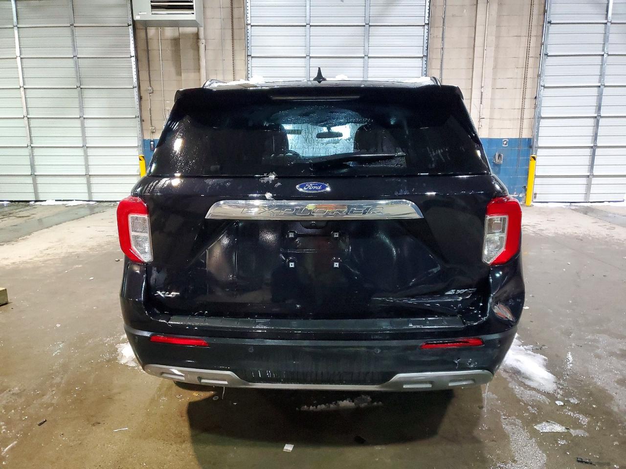 2023 FORD EXPLORER XLT photo 16
