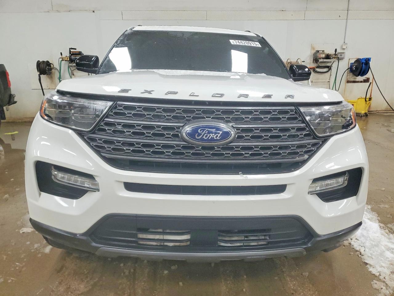 2023 FORD EXPLORER XLT photo 13