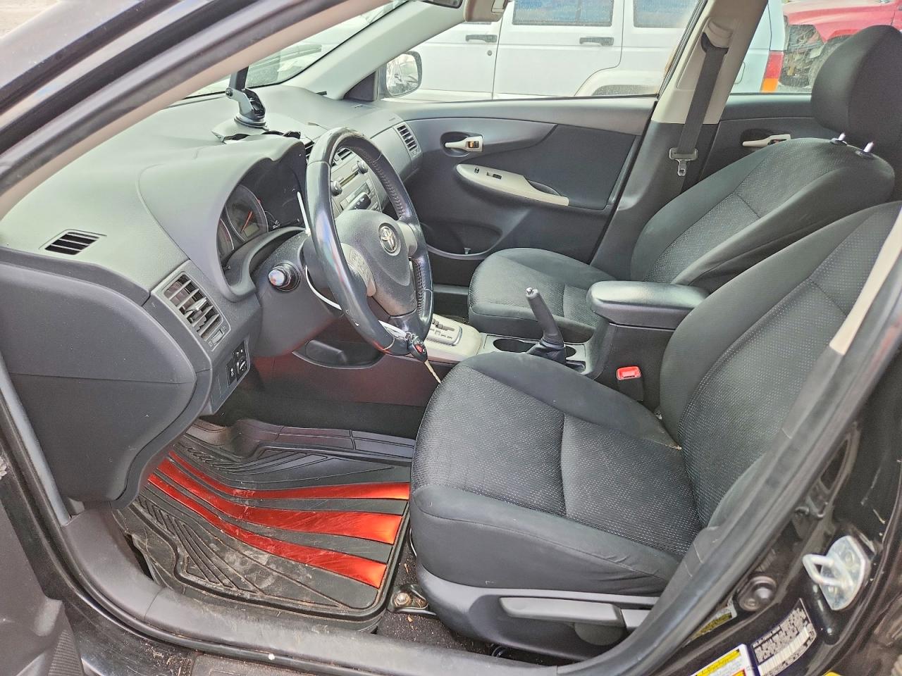 2010 TOYOTA COROLLA BASE photo 19