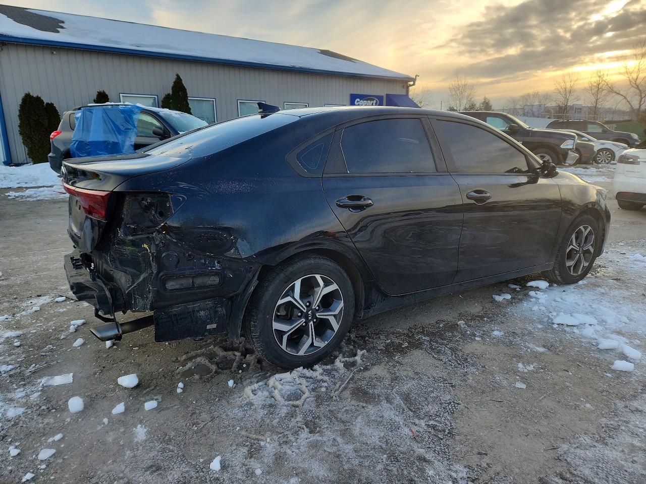 2021 KIA FORTE LXS photo 3