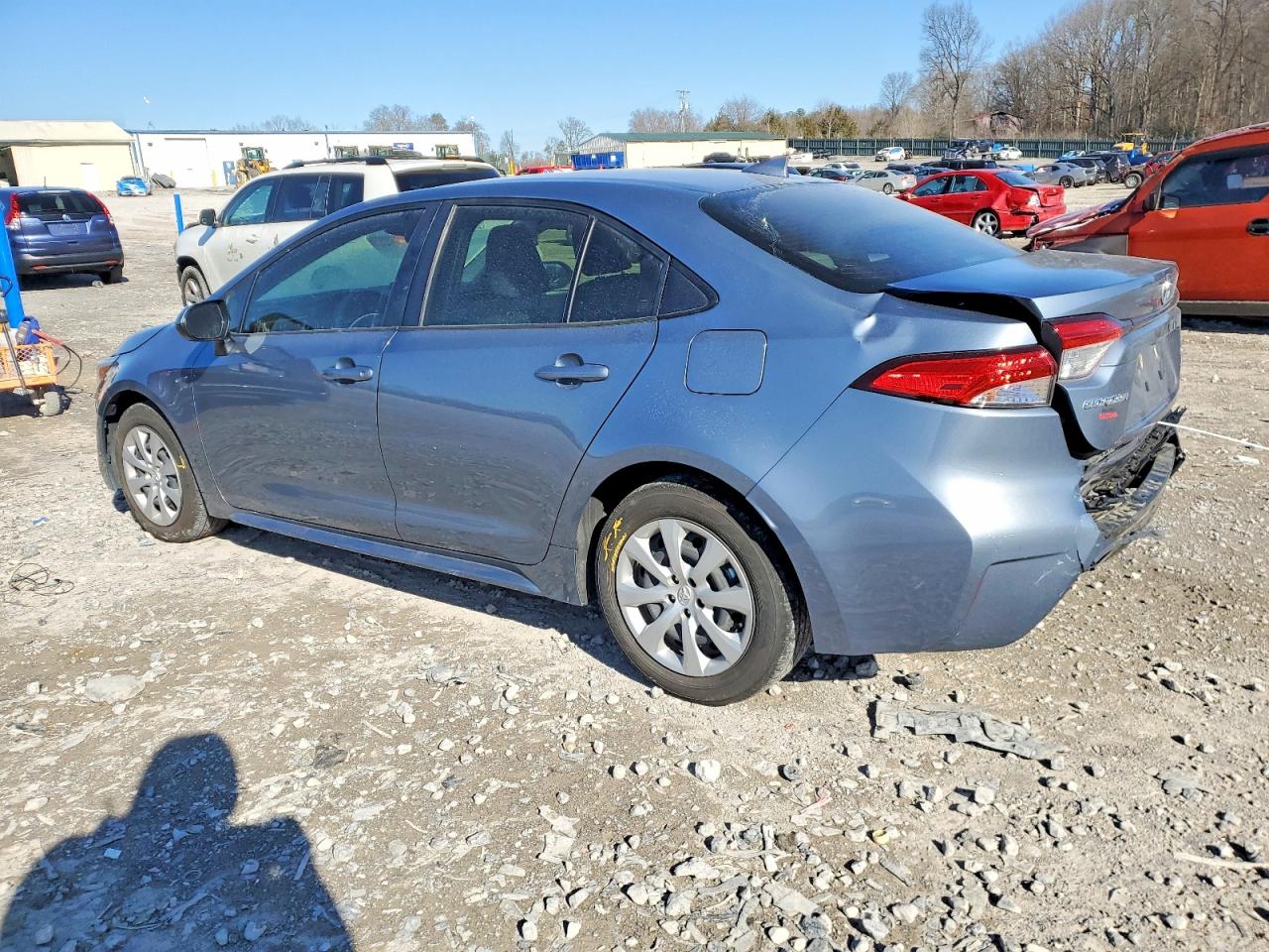 2023 TOYOTA COROLLA LE photo 3