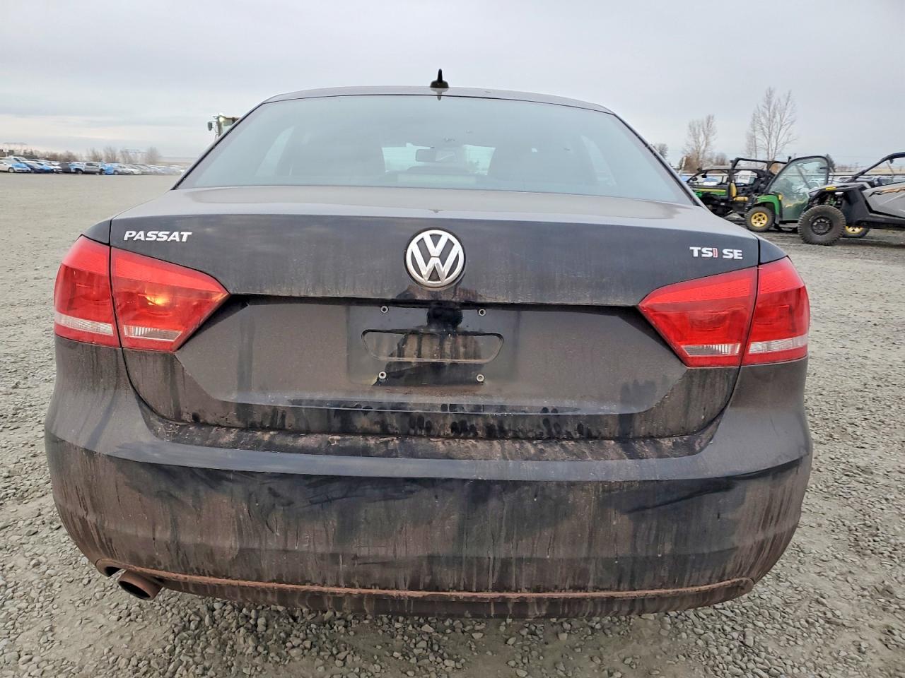 2015 VOLKSWAGEN PASSAT SE photo 11