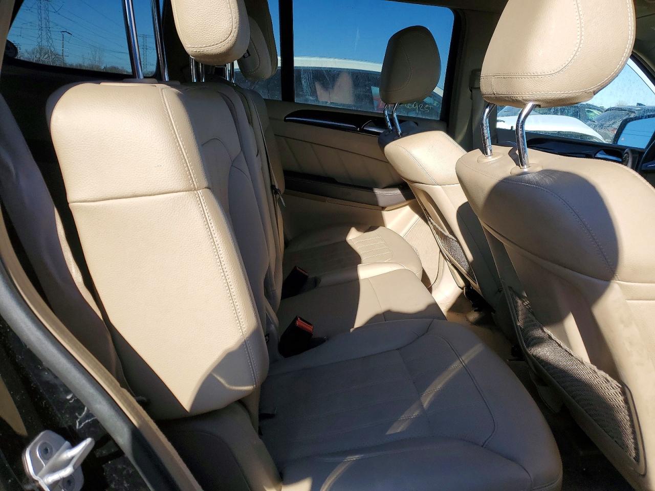 2015 MERCEDES-BENZ GL 450 4MATIC photo 11