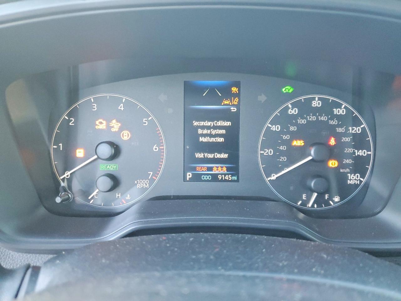 2025 TOYOTA COROLLA LE photo 9
