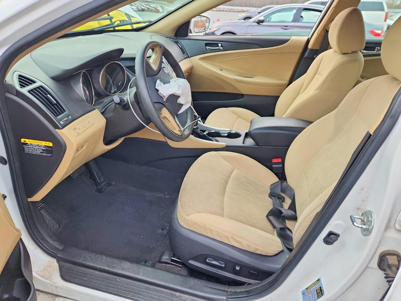 2012 HYUNDAI SONATA GLS photo 7