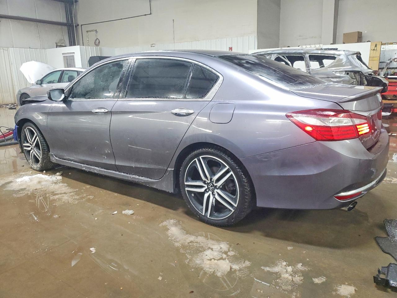 2017 HONDA ACCORD SPORT photo 3