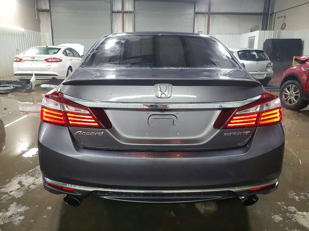 2017 HONDA ACCORD SPORT photo 11