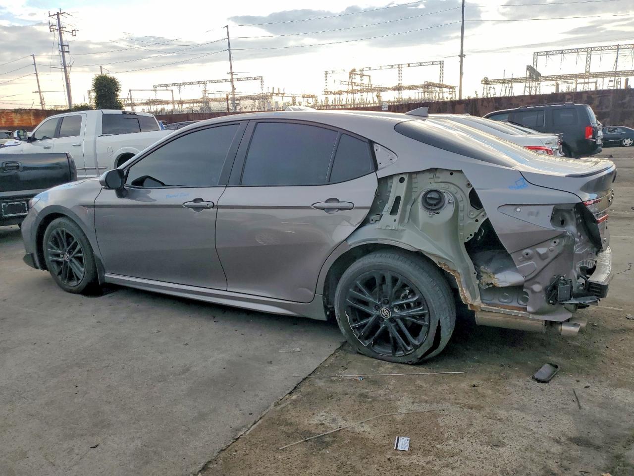 2025 TOYOTA CAMRY XSE photo 2