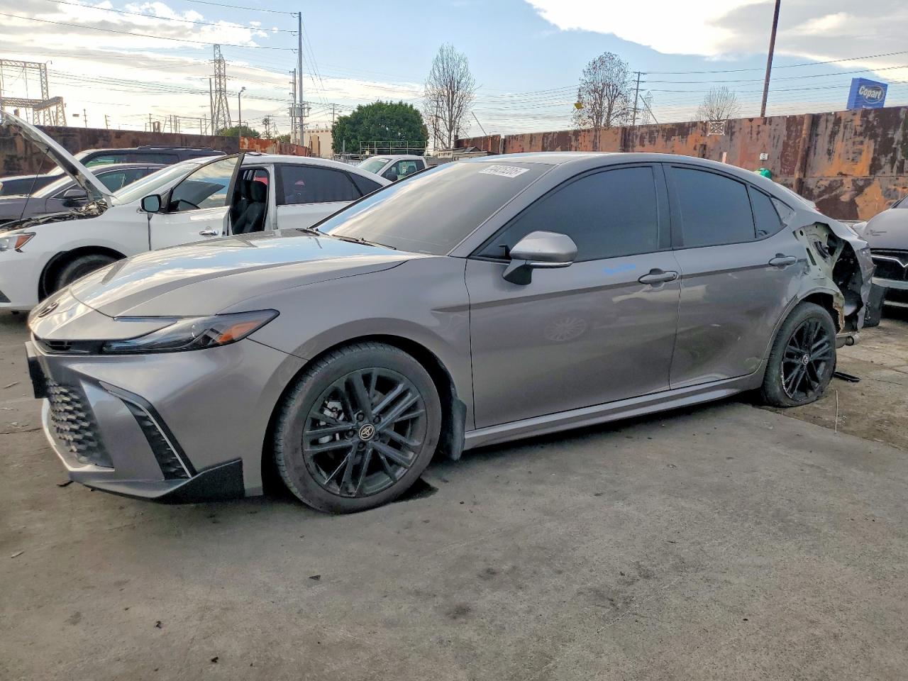 2025 TOYOTA CAMRY