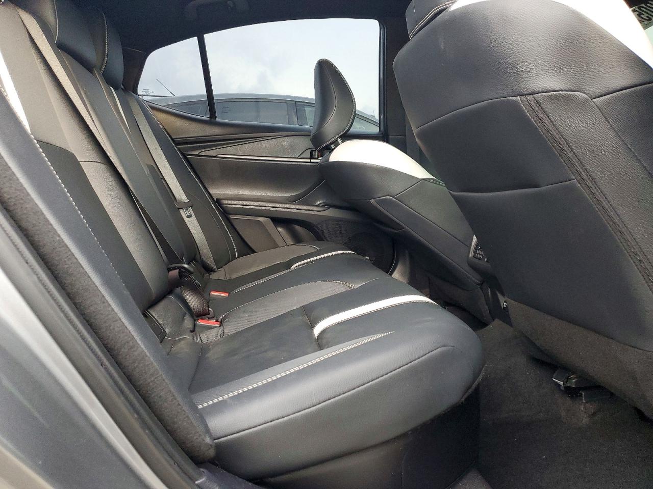 2025 TOYOTA CAMRY XSE photo 10