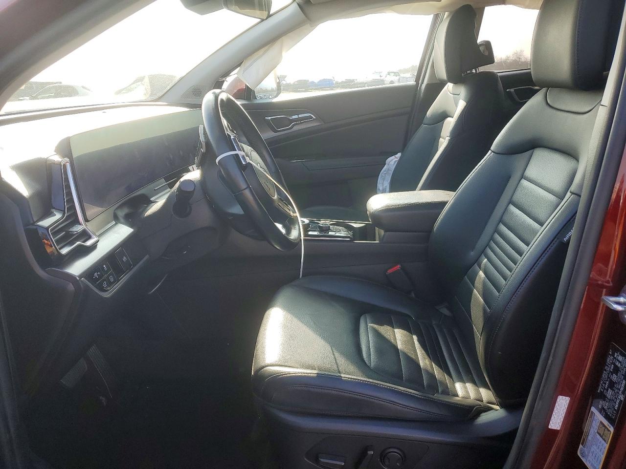 2023 KIA SPORTAGE photo 7
