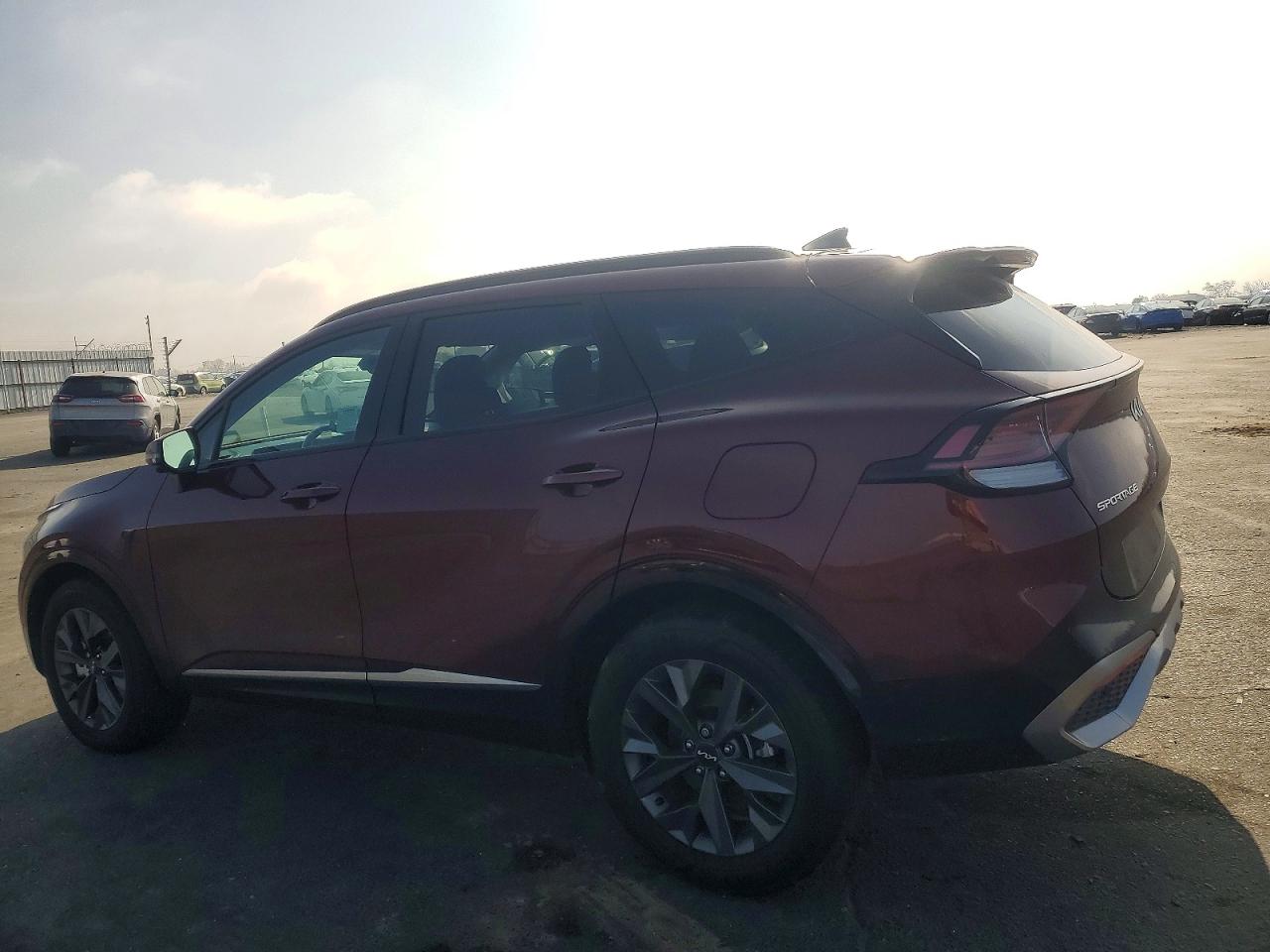 2023 KIA SPORTAGE photo 2