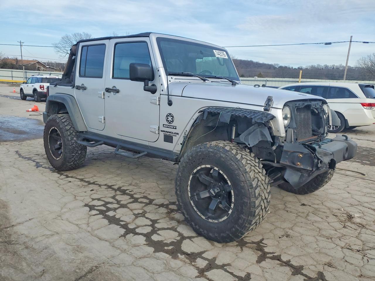 2010 JEEP WRANGLER UNLIMITED SPORT photo 4