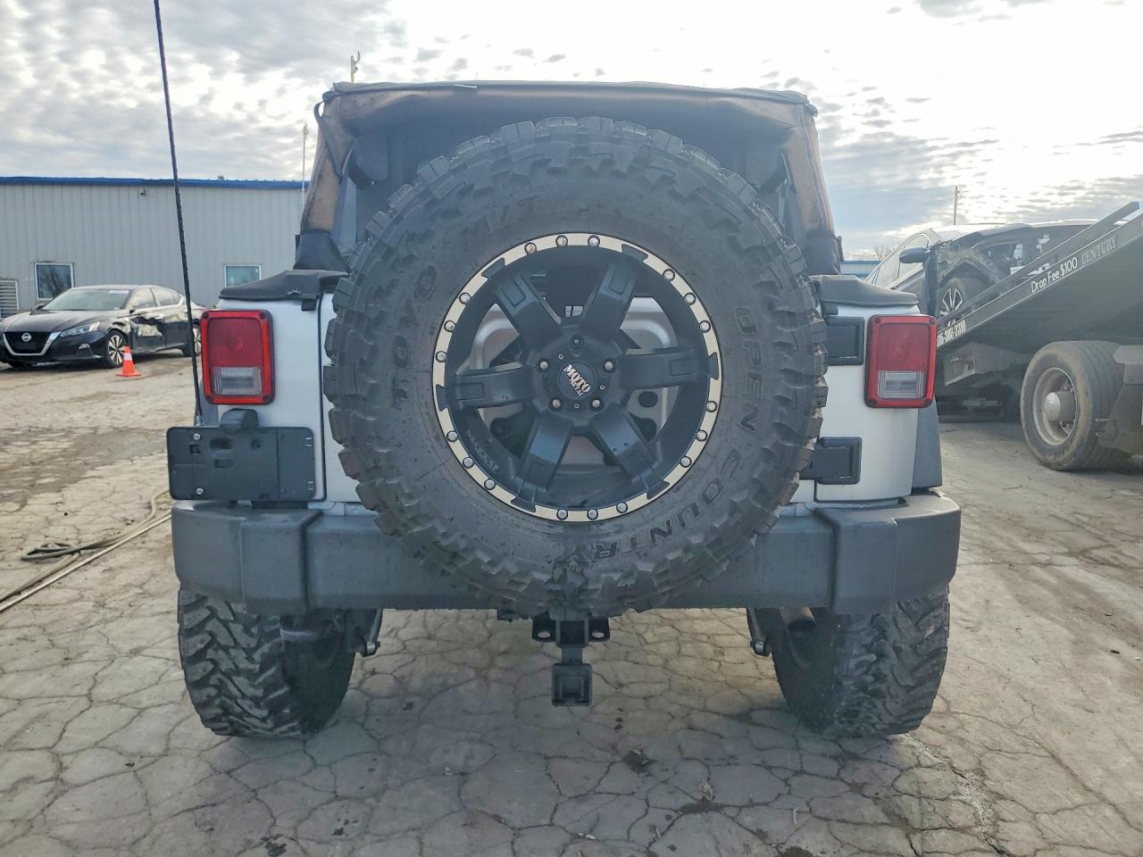 2010 JEEP WRANGLER UNLIMITED SPORT photo 6