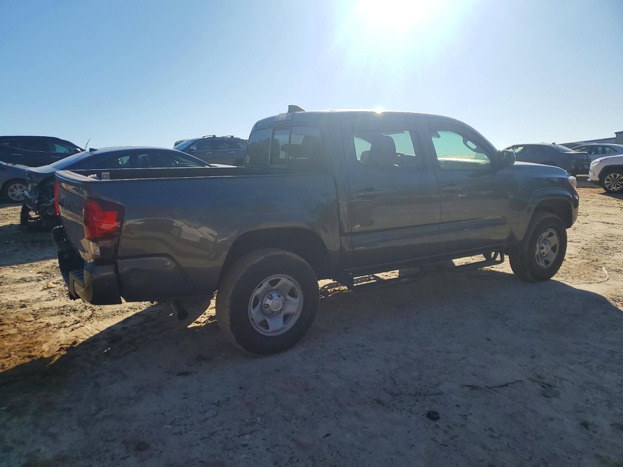 2021 TOYOTA TACOMA photo 5