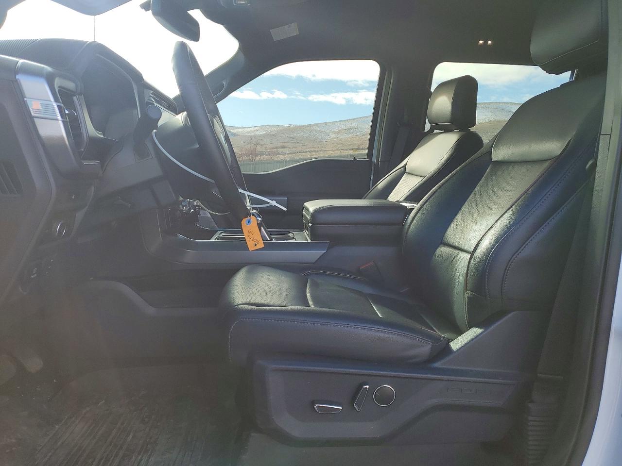 2025 FORD F150 LARIAT photo 7