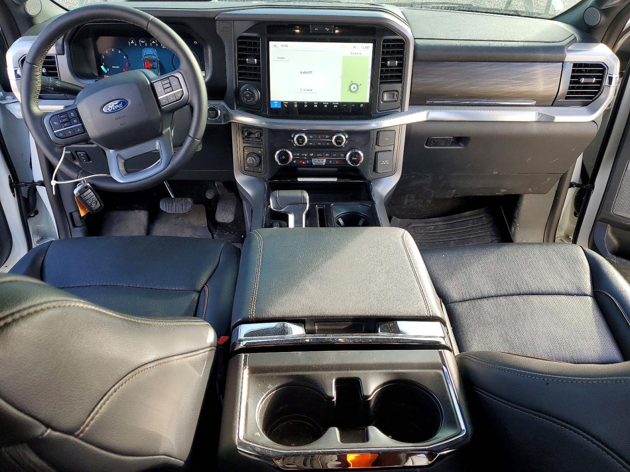 2025 FORD F150 LARIAT photo 8