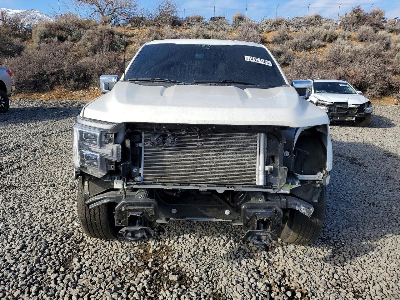 2025 FORD F150 LARIAT photo 5