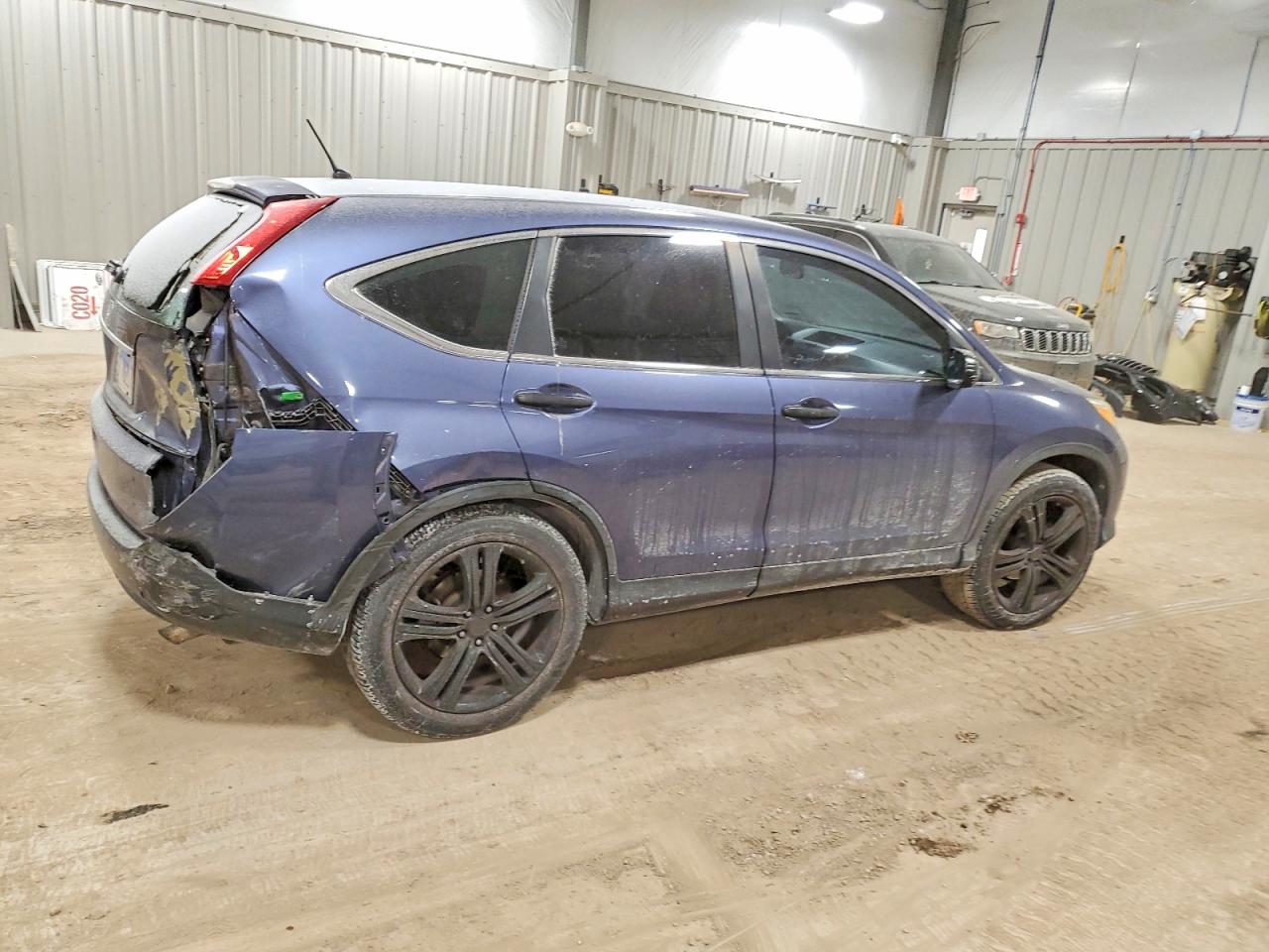 2013 HONDA CR-V LX photo 5