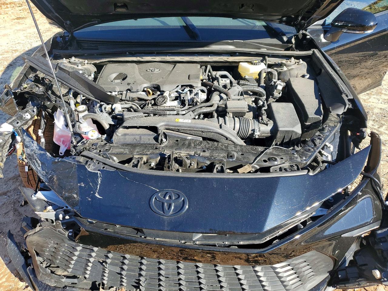 2025 TOYOTA CAMRY photo 11