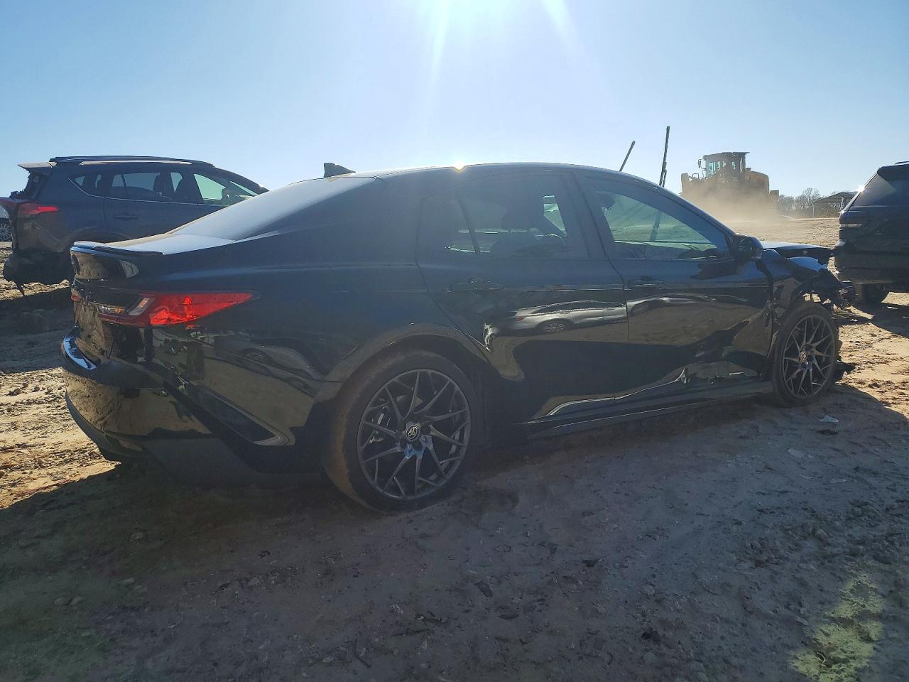 2025 TOYOTA CAMRY photo 3