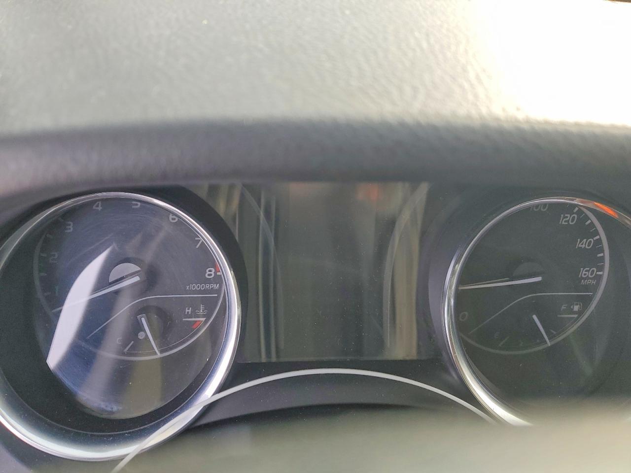 2019 TOYOTA CAMRY SE photo 17