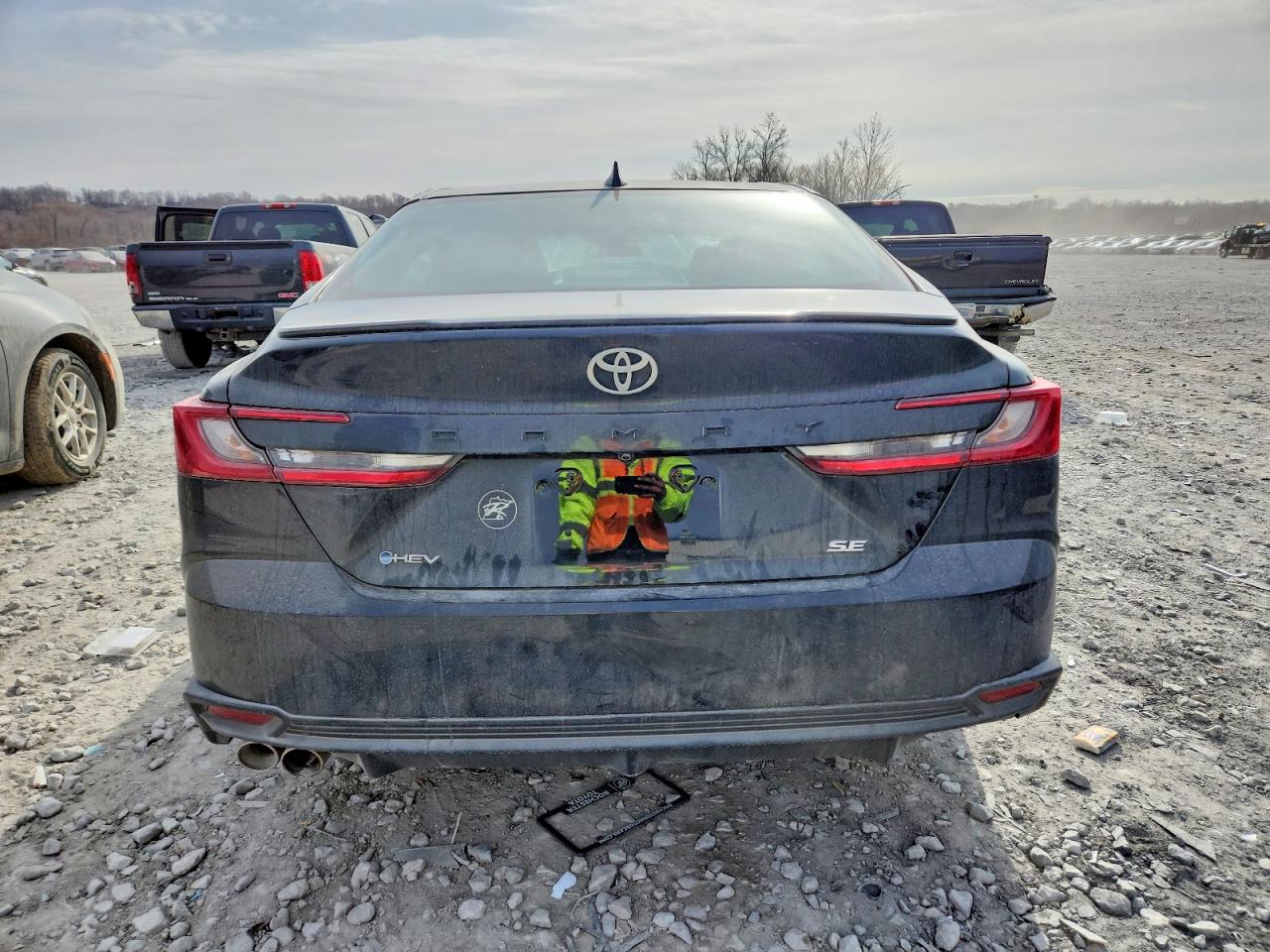 2025 TOYOTA CAMRY photo 6