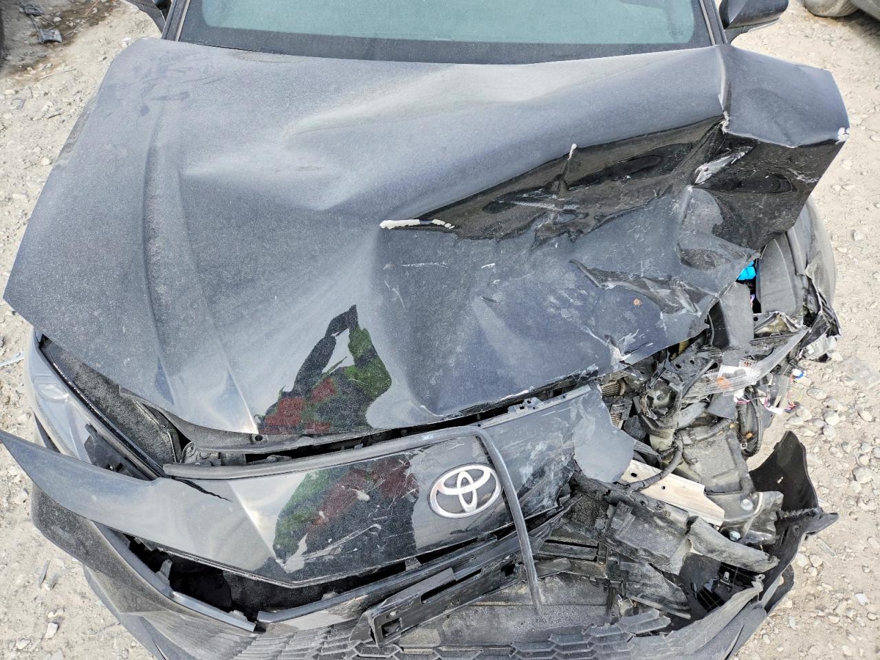 2025 TOYOTA CAMRY photo 11