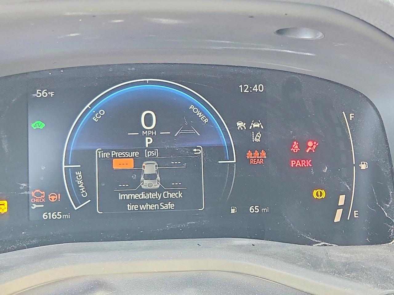 2025 TOYOTA CAMRY photo 9