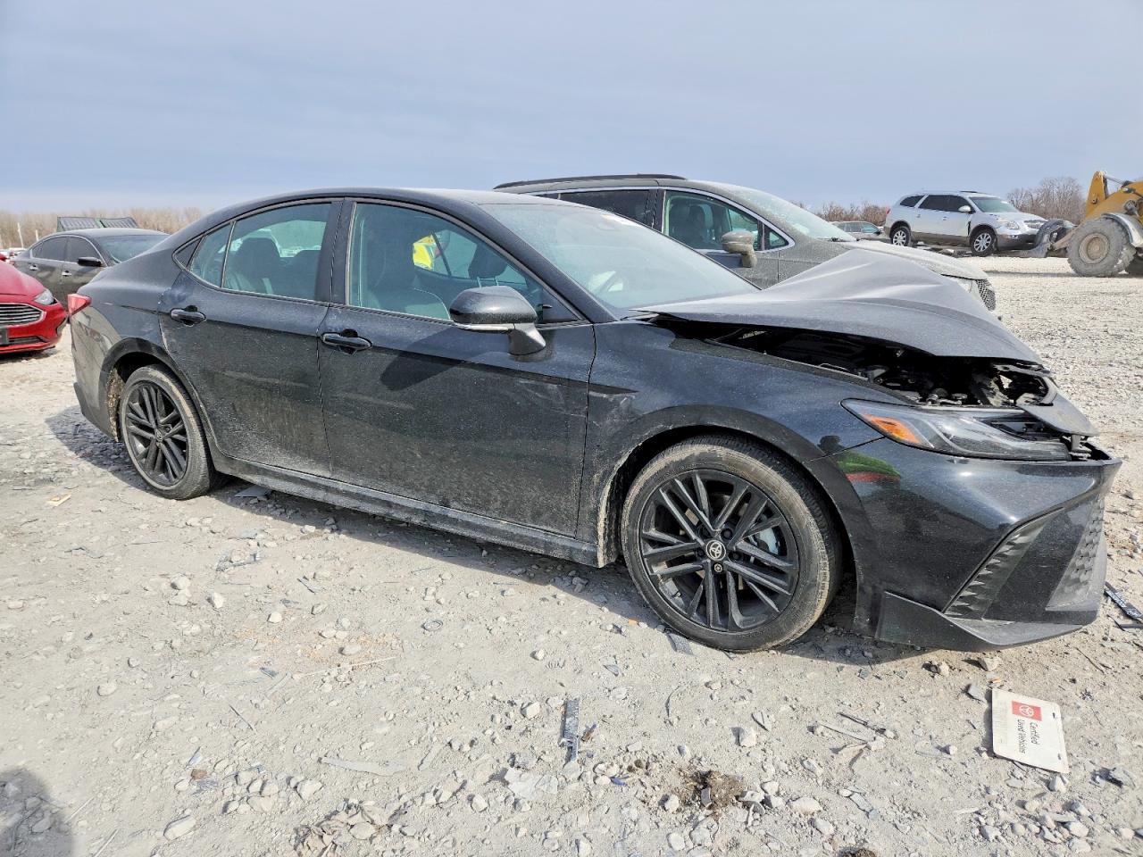 2025 TOYOTA CAMRY photo 4