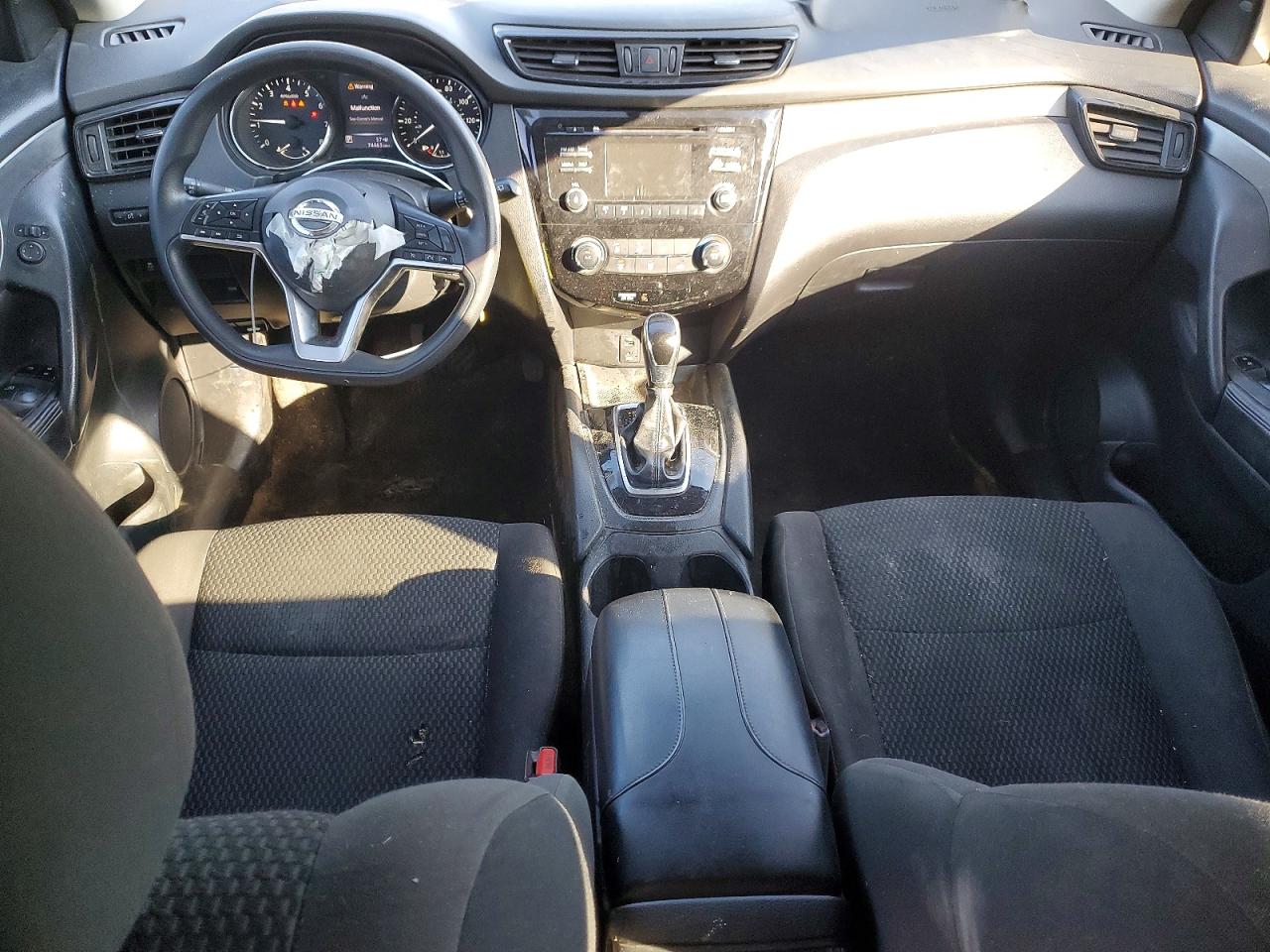 2018 NISSAN ROGUE SPORT S photo 8